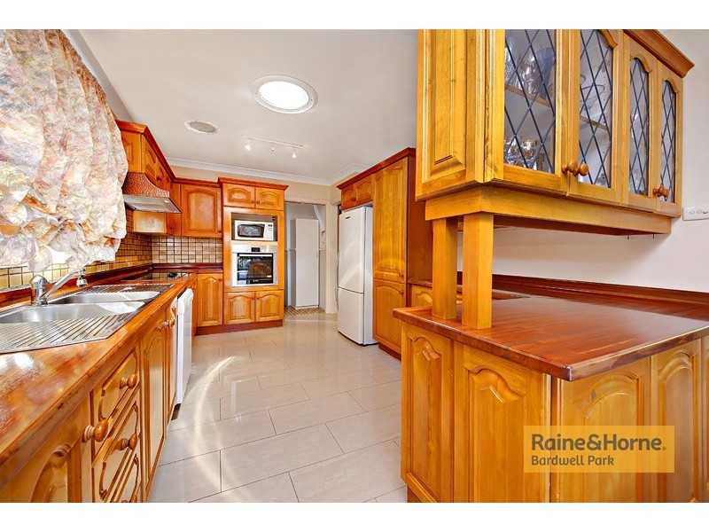 5 Lapis Crescent, Bardwell Valley NSW 2207