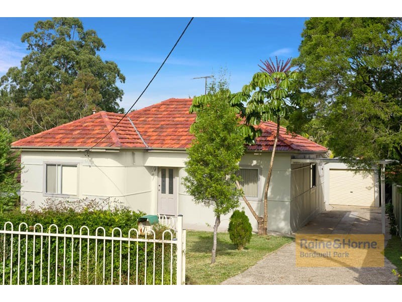 7 Hymen Street, Peakhurst NSW 2210