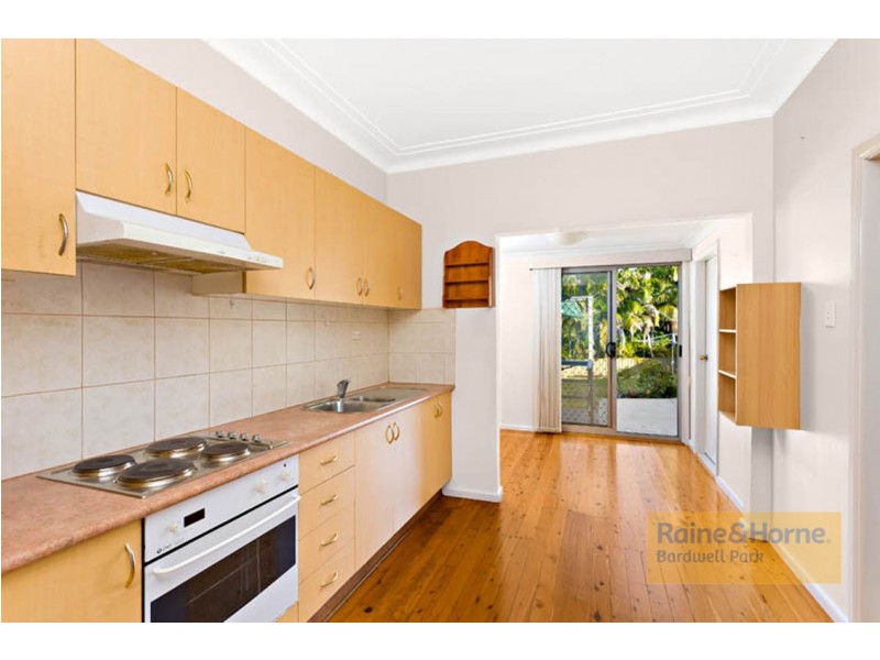 7 Hymen Street, Peakhurst NSW 2210