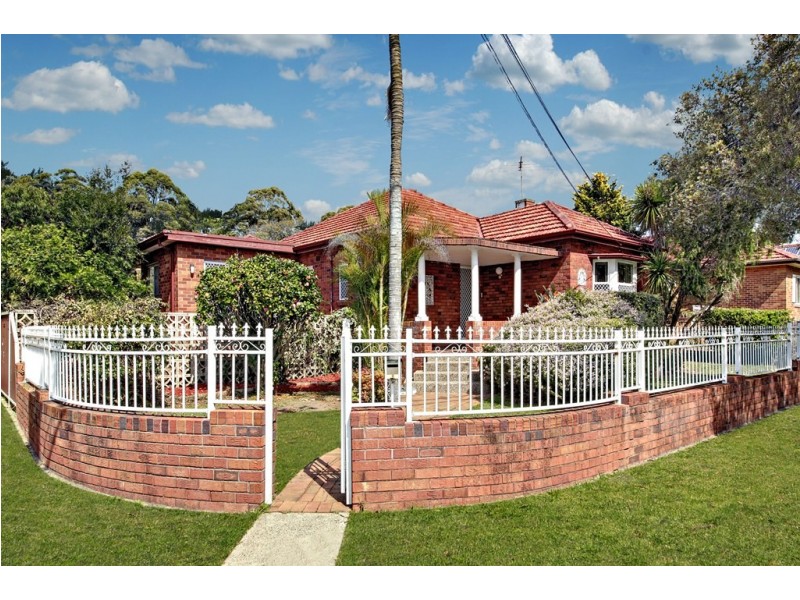 29 Vivienne Street, Kingsgrove NSW 2208
