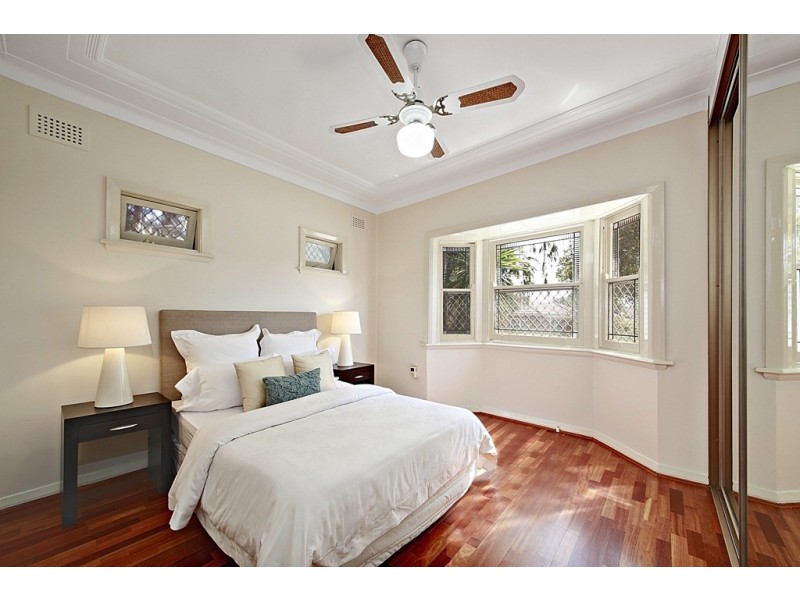 29 Vivienne Street, Kingsgrove NSW 2208