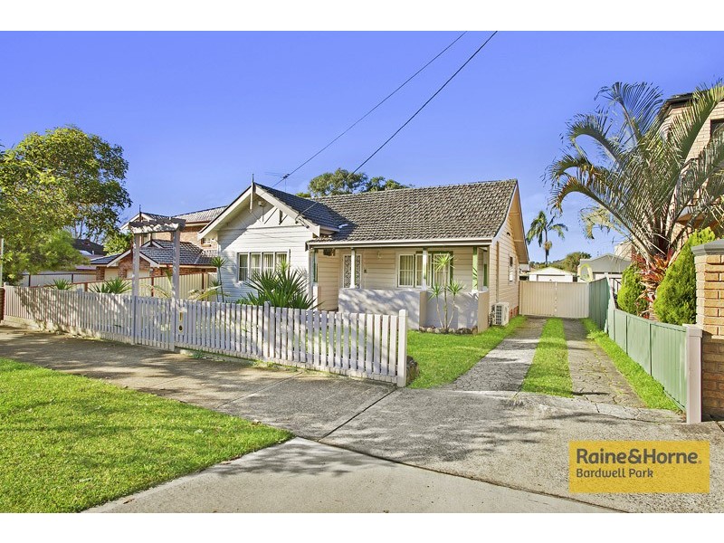 8 Ryrie Road, Earlwood NSW 2206