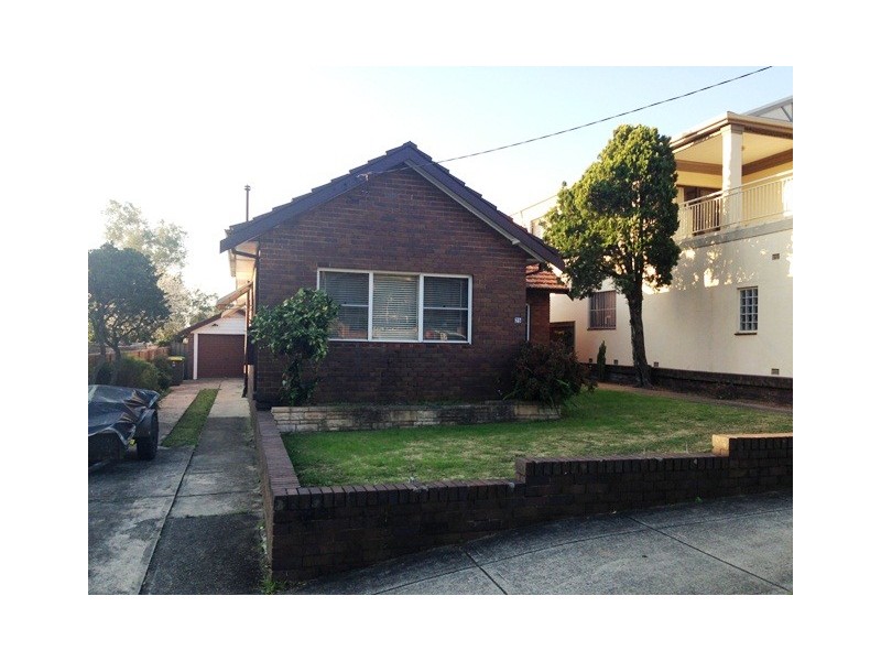 25 Olive Street, Kingsgrove NSW 2208