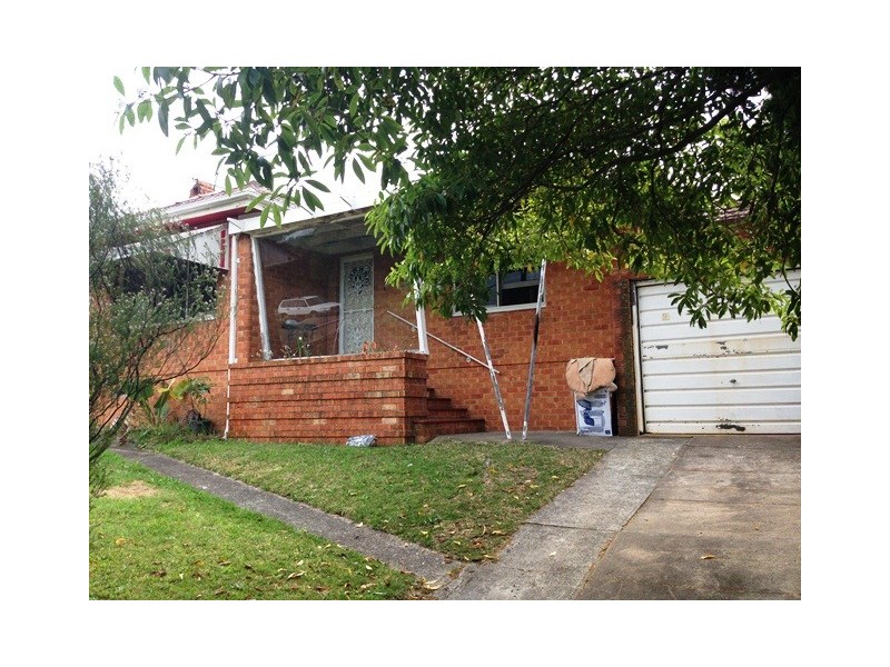 8 Royal Place, Bardwell Park NSW 2207