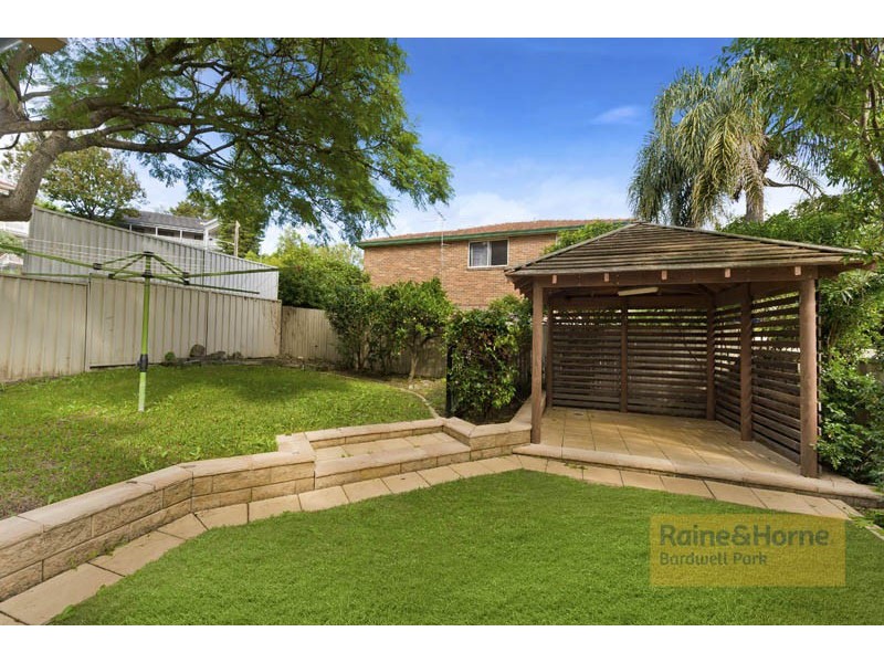 4 Hansen Avenue, Earlwood NSW 2206