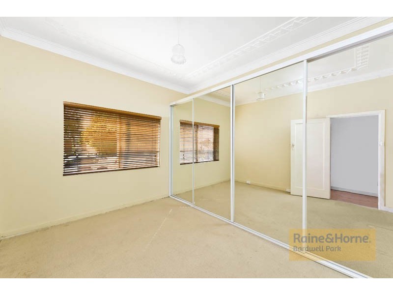 4 Hansen Avenue, Earlwood NSW 2206