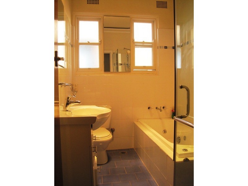 16 Hannam Street, Turrella NSW 2205