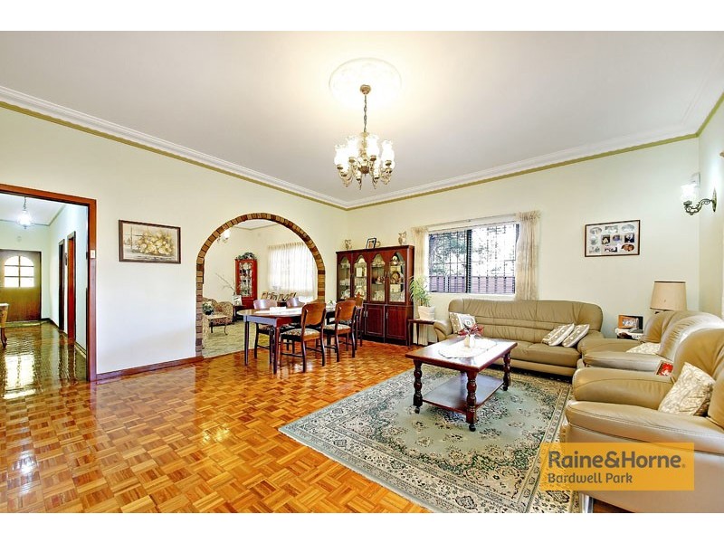 43 Eighth Avenue, Campsie NSW 2194