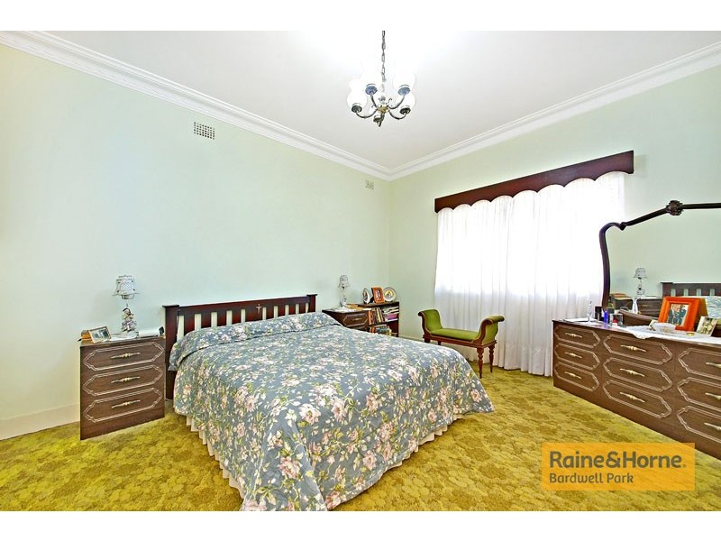 43 Eighth Avenue, Campsie NSW 2194