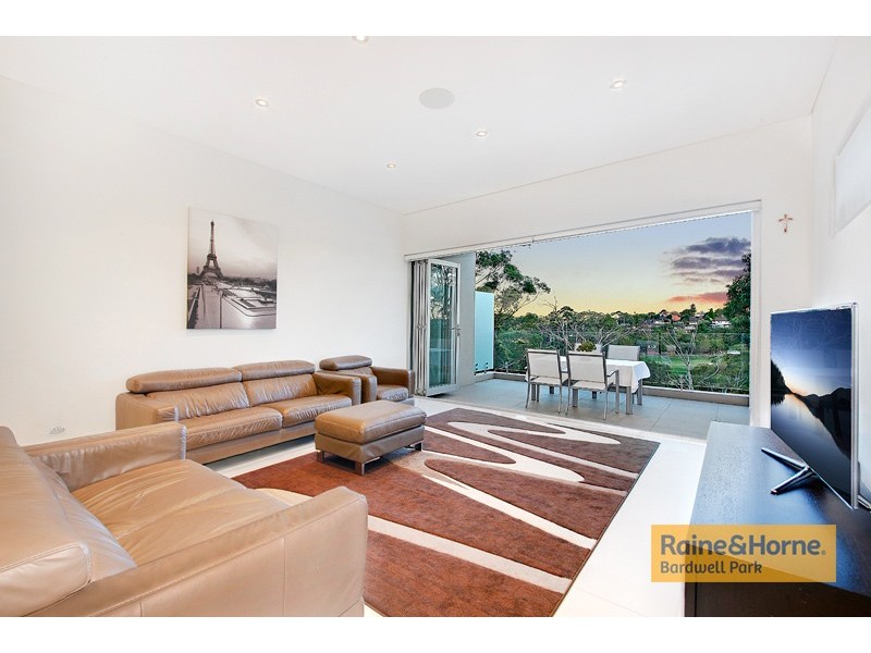 2A Richard Crescent, Bardwell Park NSW 2207