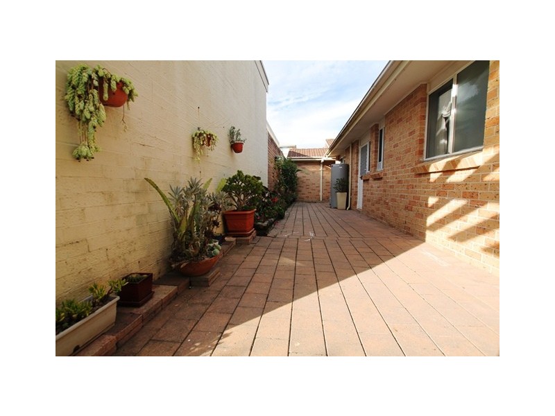 5/8 Wiruna Crescent, Narwee NSW 2209