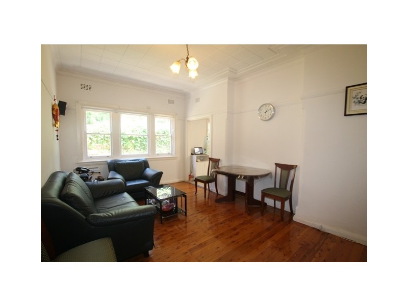 13 Bray Avenue, Earlwood NSW 2206