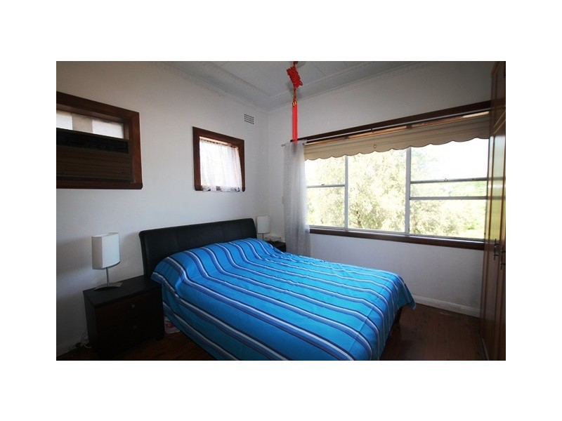 13 Bray Avenue, Earlwood NSW 2206