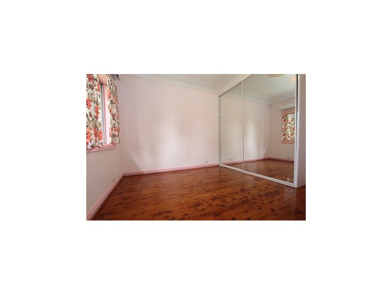 31 Mount Avenue, Roselands NSW 2196