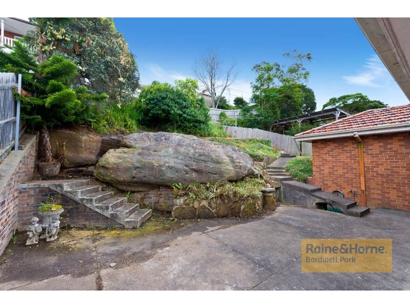14 Highland Crescent, Earlwood NSW 2206