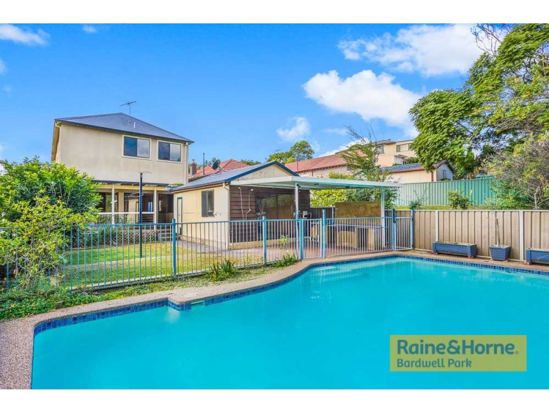 13 Hillcrest Avenue, Bardwell Valley NSW 2207