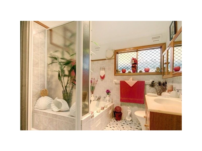 20 Parkland Avenue, Punchbowl NSW 2196