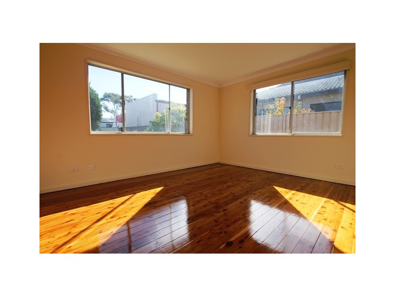 9 Farnham Avenue, Roselands NSW 2196