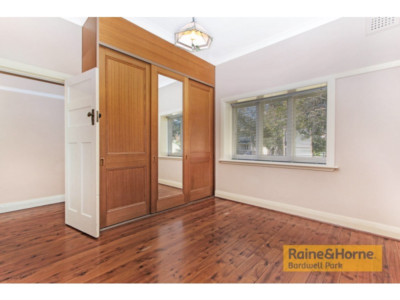 25 Forsyth Street, Kingsgrove NSW 2208