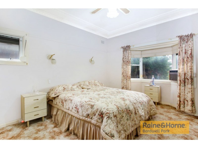 72 Wolli Avenue, Earlwood NSW 2206