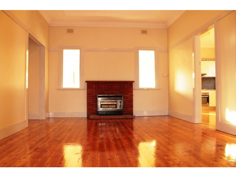 39 Angus Street, Earlwood NSW 2206