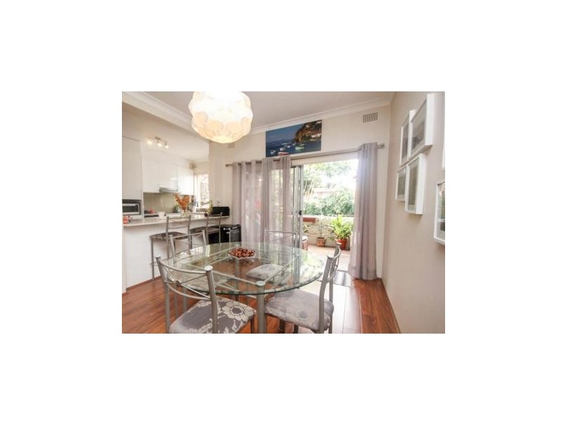 2/186 Queen Victoria Street, Bexley NSW 2207