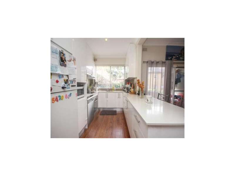 2/186 Queen Victoria Street, Bexley NSW 2207