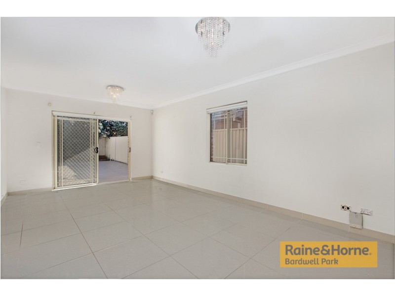 133 Moorefields Road, Roselands NSW 2196