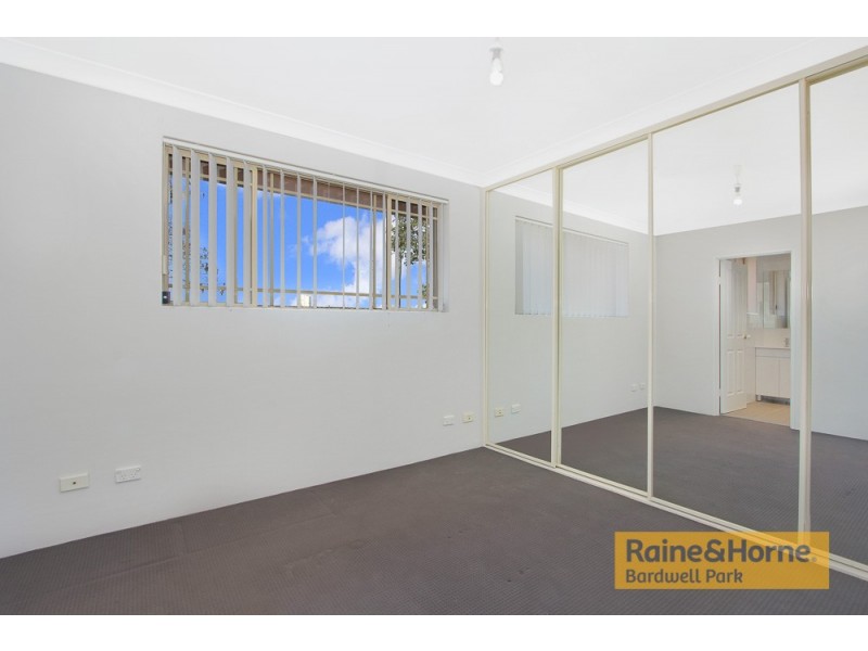 133 Moorefields Road, Roselands NSW 2196