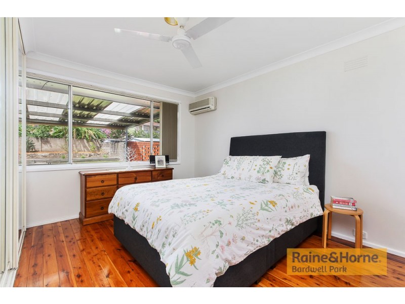 93 Tallawalla Street, Beverly Hills NSW 2209