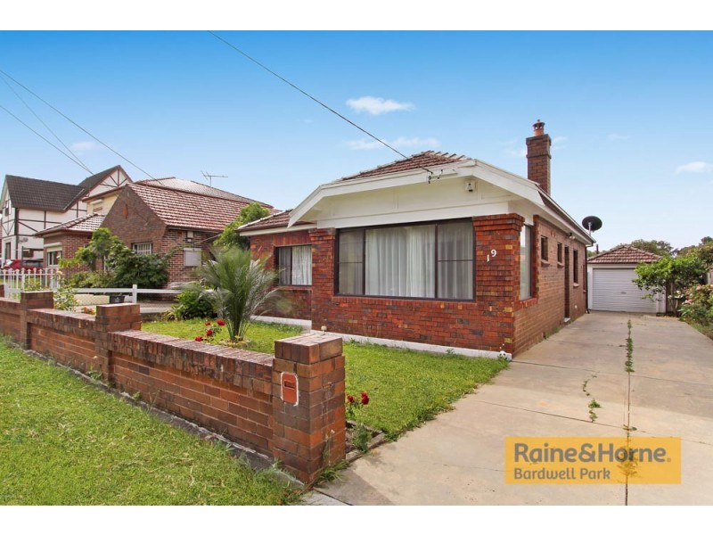 19 Farrell Road, Kingsgrove NSW 2208