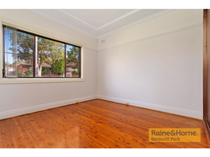 19 Farrell Road, Kingsgrove NSW 2208