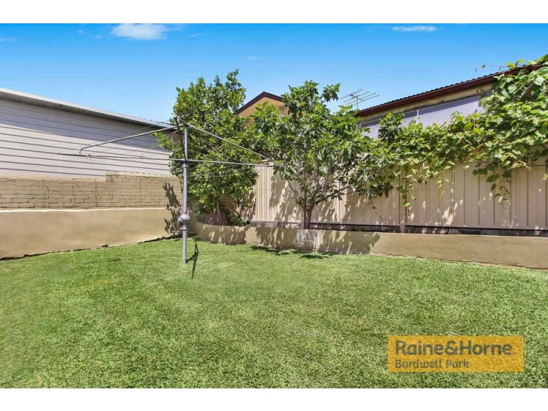 1 Trewilga Avenue, Earlwood NSW 2206