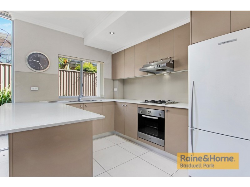 2/16 Myers Street, Roselands NSW 2196