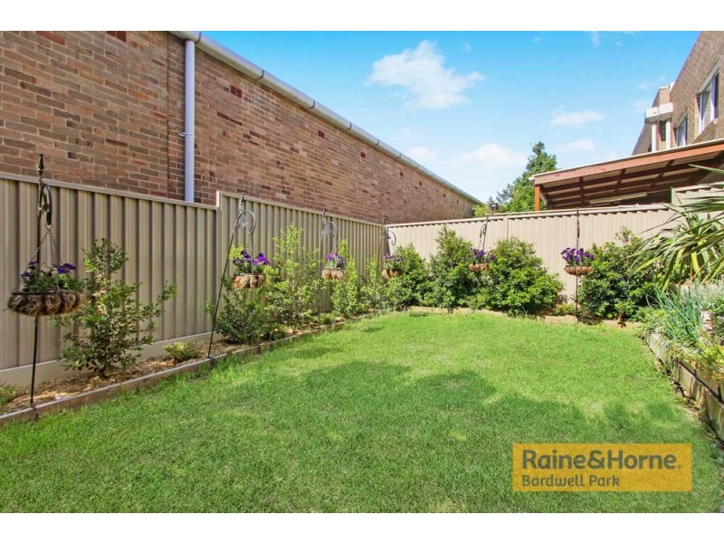 2/16 Myers Street, Roselands NSW 2196