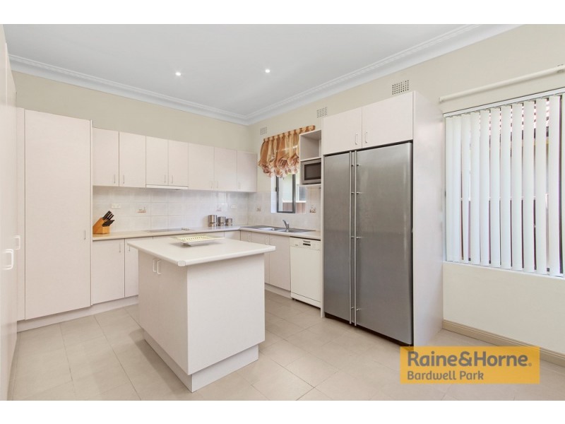 11 Peacock Street, Bardwell Park NSW 2207