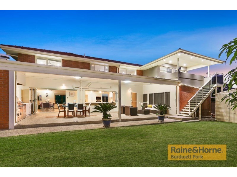 6 Waycott Avenue, Kingsgrove NSW 2208