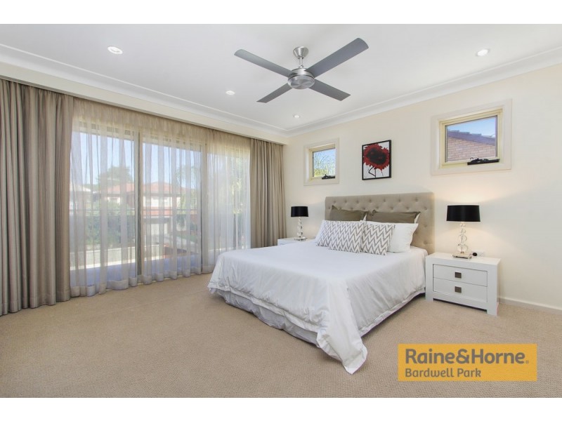 6 Waycott Avenue, Kingsgrove NSW 2208