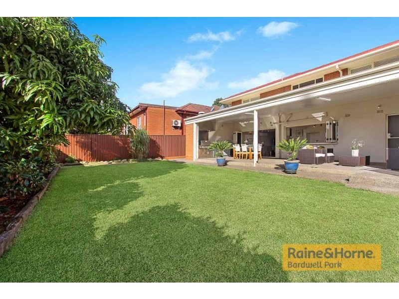 6 Waycott Avenue, Kingsgrove NSW 2208