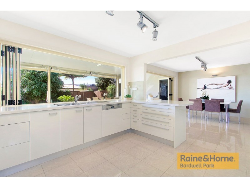 6 Waycott Avenue, Kingsgrove NSW 2208