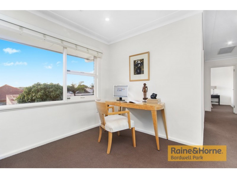 6 Waycott Avenue, Kingsgrove NSW 2208