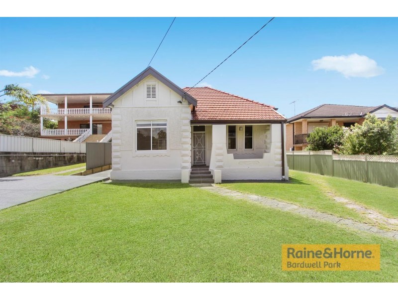 19 Banks Road, Earlwood NSW 2206