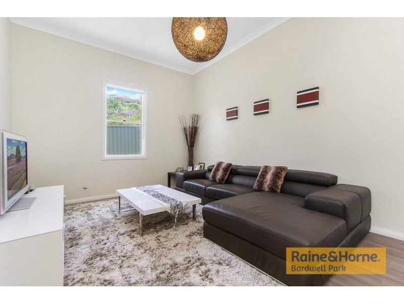 19 Banks Road, Earlwood NSW 2206