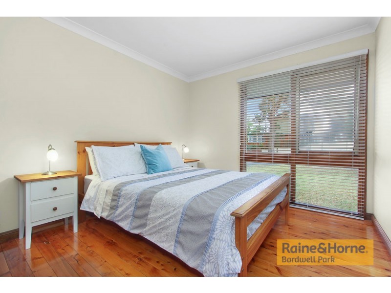 1 Sunshine Parade, Peakhurst Heights NSW 2210