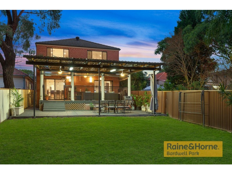 15 Oatley Street, Kingsgrove NSW 2208