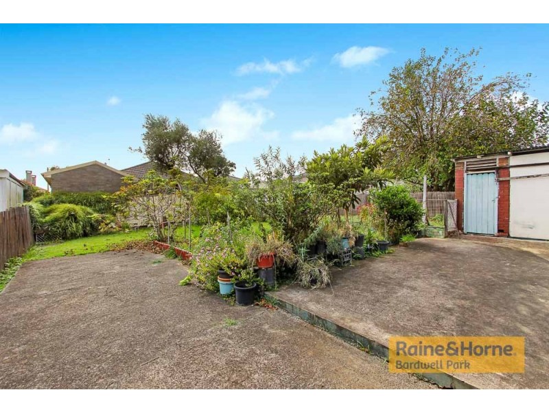 6 Bexley Road, Campsie NSW 2194