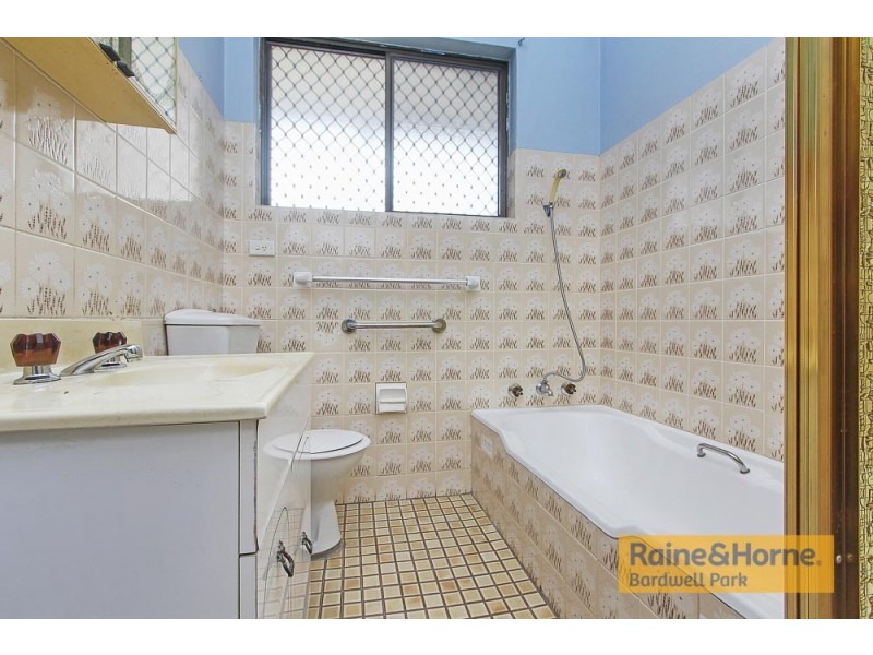 6 Bexley Road, Campsie NSW 2194