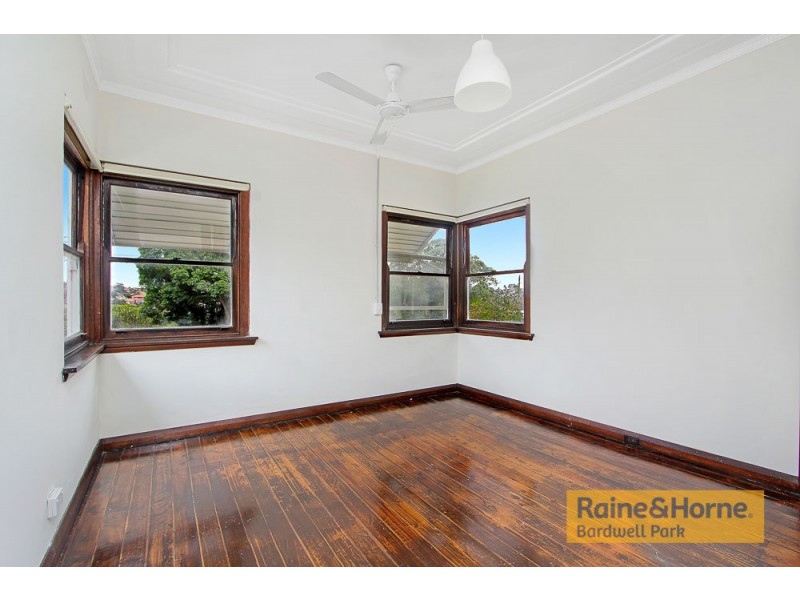 10 Earlwood Crescent, Bardwell Park NSW 2207