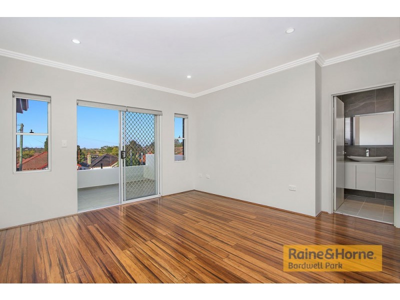 7 Onslow Street, Canterbury NSW 2193