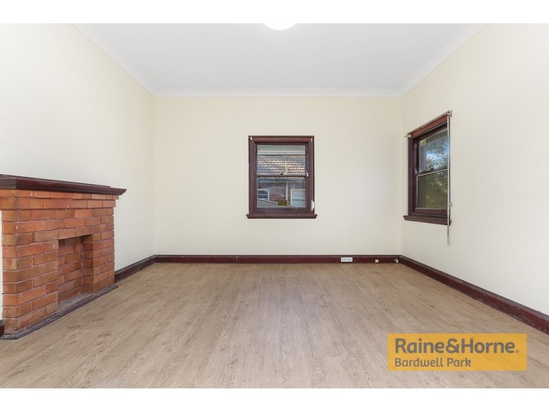 5 Bray Avenue, Earlwood NSW 2206